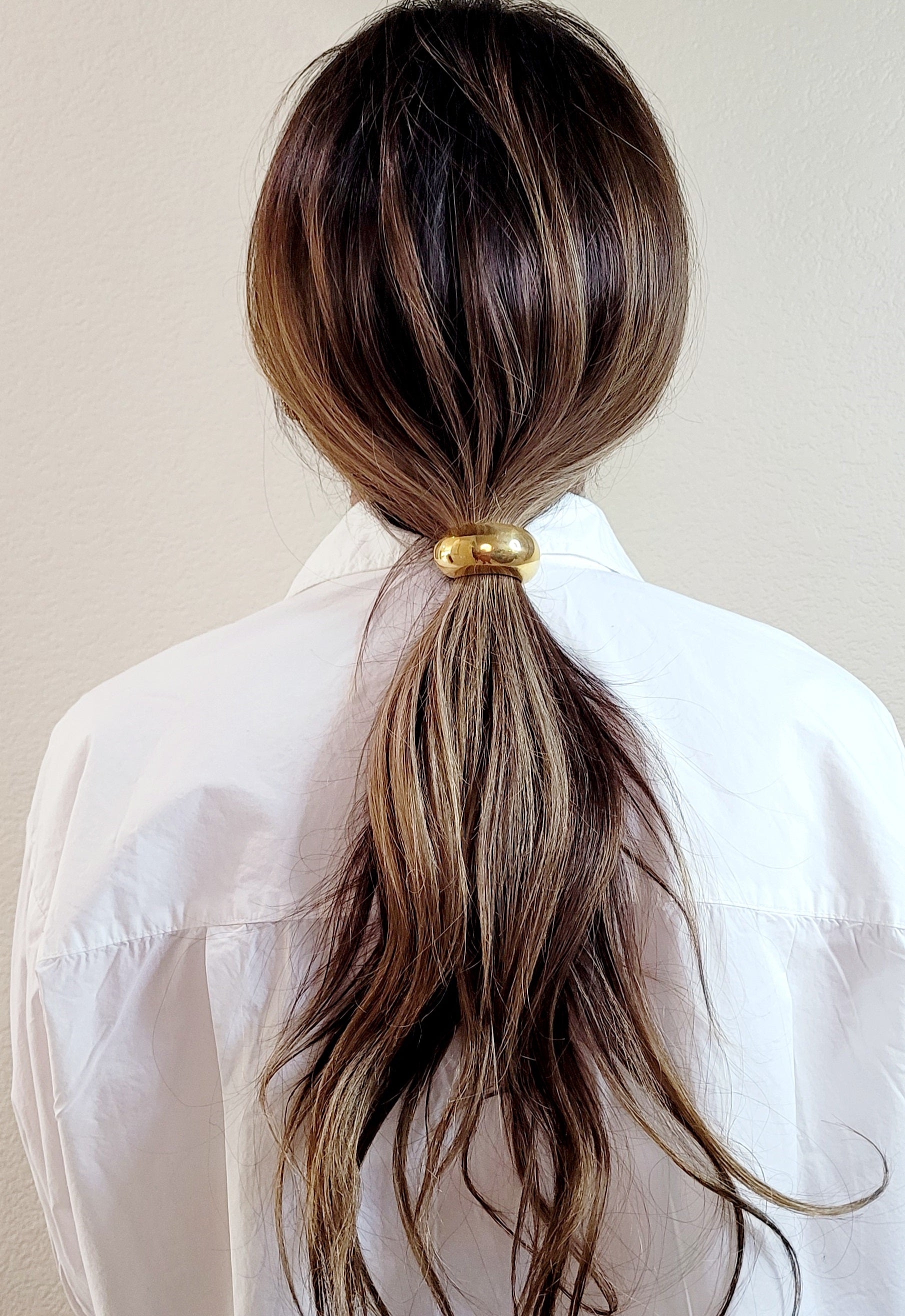 Olesya Glossy Dome Pony Cuff in Gold