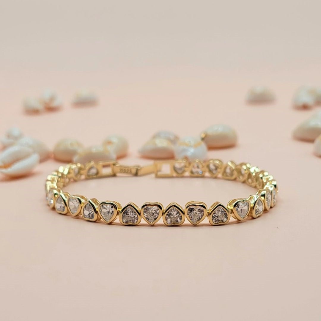 Augusta Gold Heart-shaped Bracelet